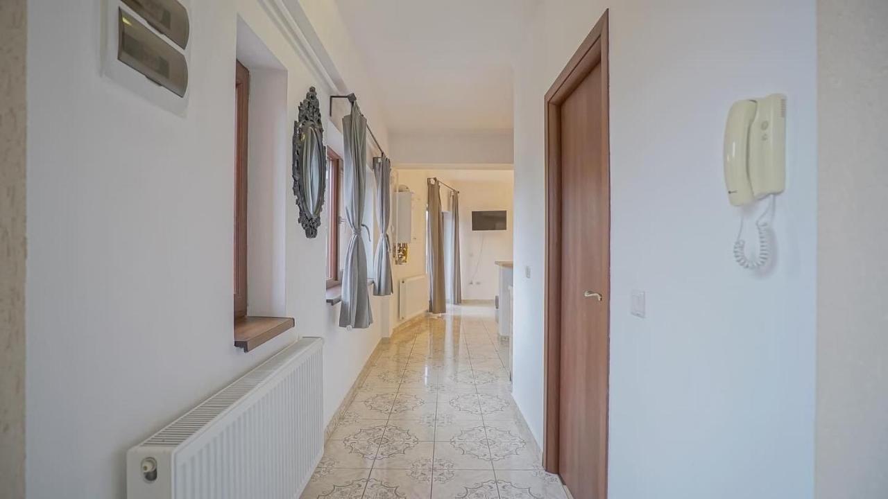 Natura City Center Studio Brašov Exteriér fotografie